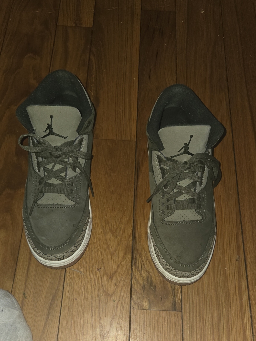 Jordan Men's Olive Green Low-Top Sneakers